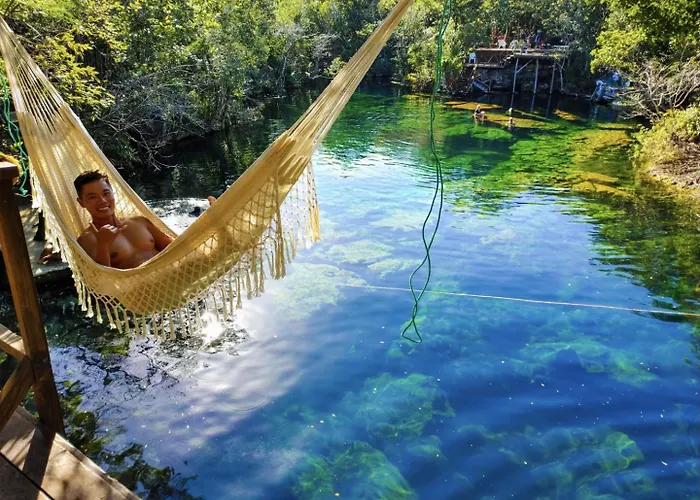 Quiet Mornings In Centro Playa, King & 2br Duplex Suites, Sleeps 2-8, Ado Bus 2 Min, 5th Ave 3 Min, & Cozumel Ferry 4 Min, Cenotes 20 Min, Kitchenette Wifi Ac *
