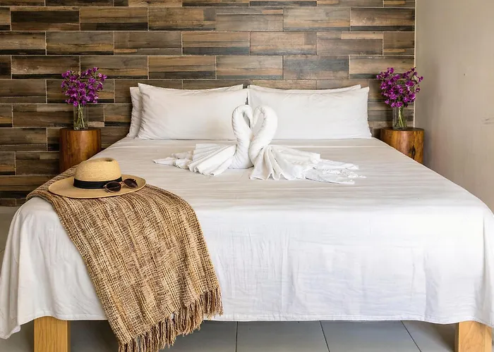 Appartamento Quiet Mornings In Centro Playa, King & 2br Duplex Suites, Sleeps 2-8, Ado Bus 2 Min, 5th Ave 3 Min, & Cozumel Ferry 4 Min, Cenotes 20 Min, Kitchenette Wifi Ac Playa del Carmen